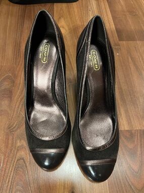Coach Brown Leather & Suede Round-Toe Heels size 10
